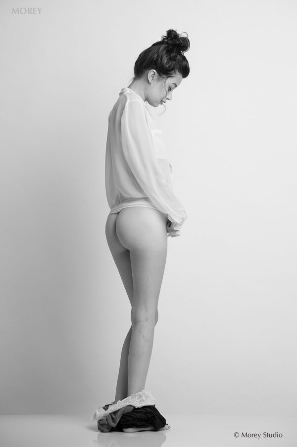 Playboy Cyber-girl, semi-nude model, Eden Arya, b&w photo by Craig Morey ©2016