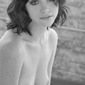 Nude model portrait, Christelle, in Oakland studio, b&w photo © Craig Morey 2007