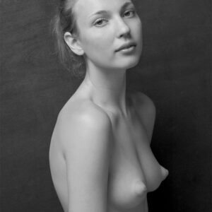 B&W nude portrait of Yelena, photo by Craig Morey ©2005