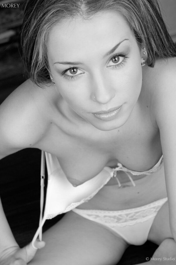 Semi nude model Nela, b&w photo by Craig Morey ©2006