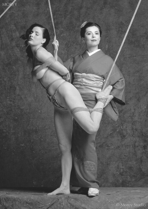 Dita Von Teese nude b&w, with Midori, photo by Craig Morey ©2001