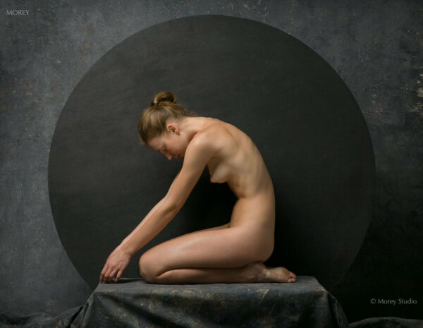 Nude profile of model Yelena, photo by Craig Morey © 2005