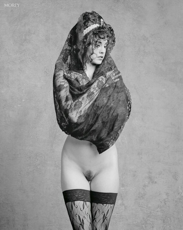 Nude model Leanan b&w photo by Craig Morey
