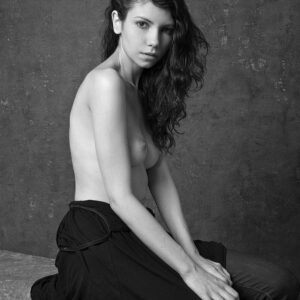 B&W semi-nude model Trishi, photo by Craig Morey ©2012